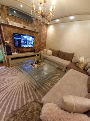 Big, stylish and modern apartment with hot tub